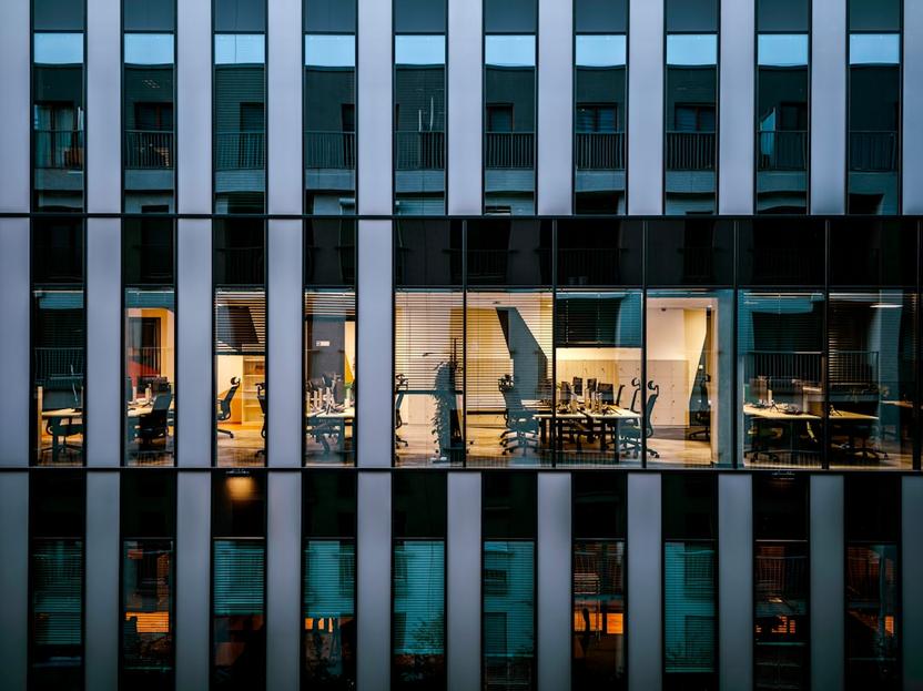 Microsoft 硬起來應戰英國 28 億美元雲端授權訴訟：Windows Server 定價爭議升溫