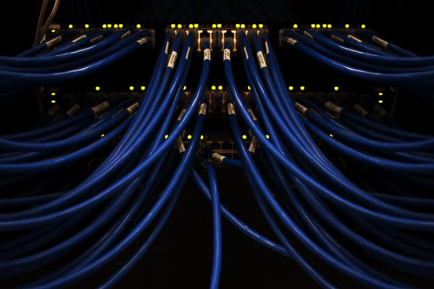 Fog Computing 資安新趨勢：加密、行為追蹤與自適應入侵偵測如何強化雲邊防護